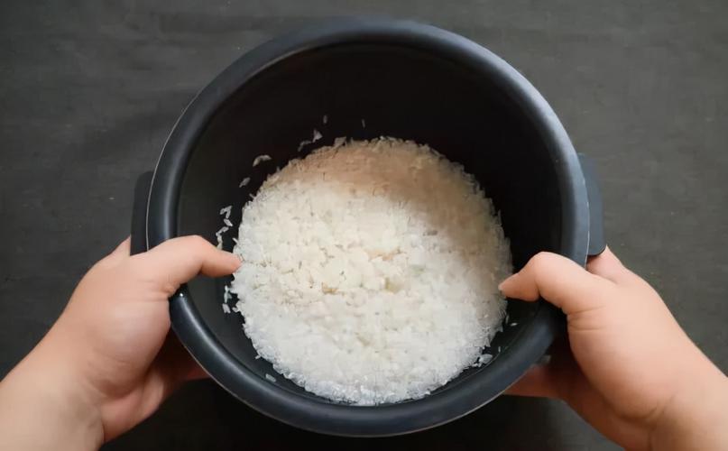 一斤大米能蒸出多少米饭？够几个人吃？  第2张
