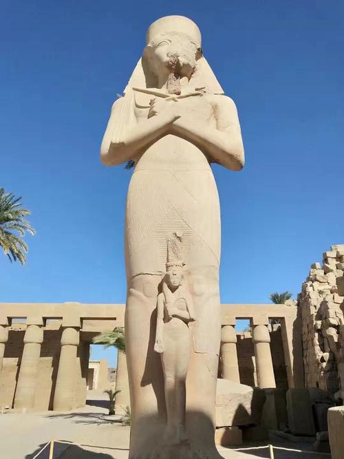 古埃及雕塑具有什么样的特征  第1张