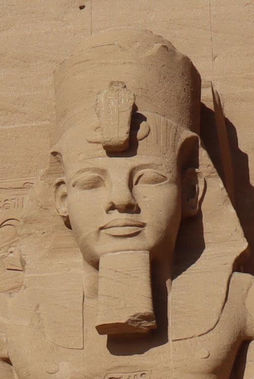 古埃及雕塑具有什么样的特征  第3张