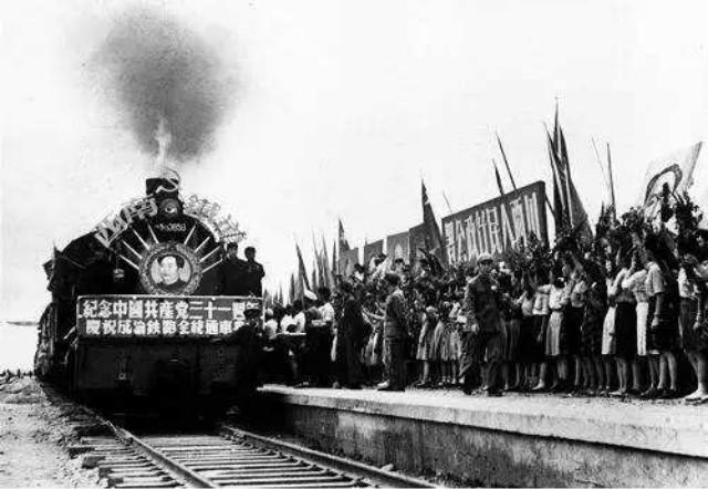 简述中国铁路的发展史（中国铁路百年发展历程感想）  第2张